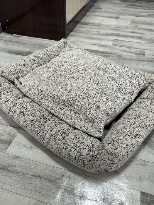 Лежанка для собак