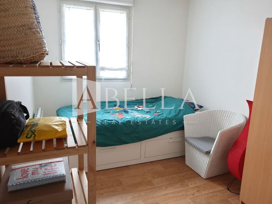 Продава се Тристаен апартамент в София, Център - 77 кв.м за 1722 €/кв.м - Снимка #6