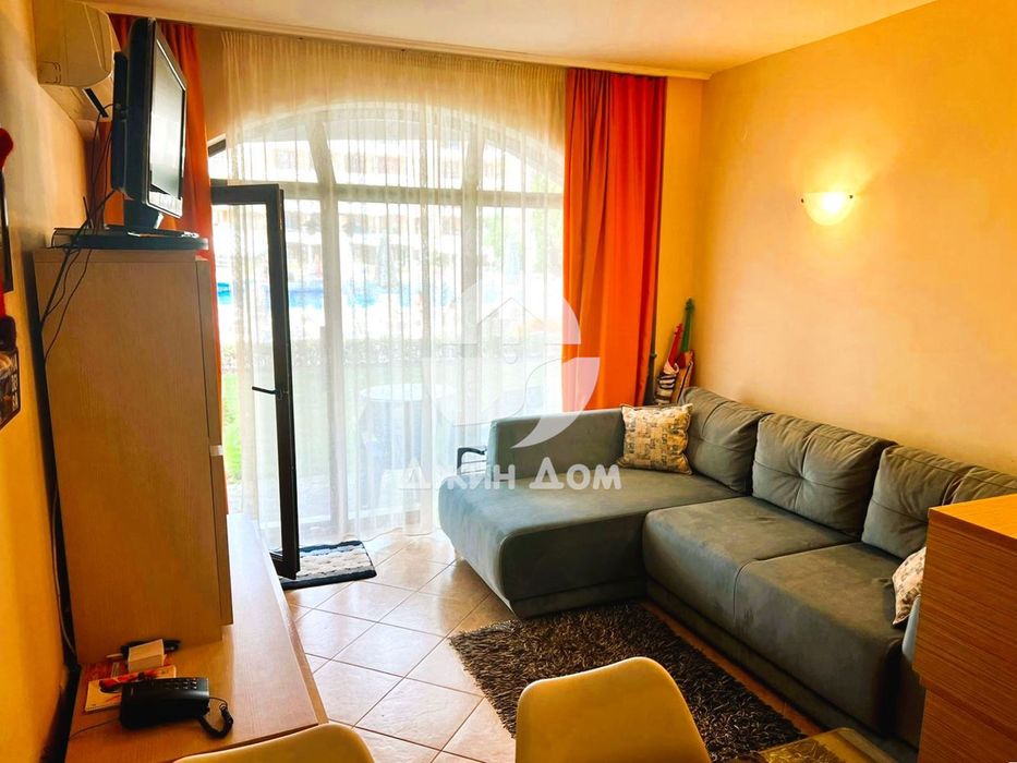 Продава се Двустаен апартамент в к.к. Слънчев бряг - 50 кв.м за 1460 €/кв.м - Снимка #2