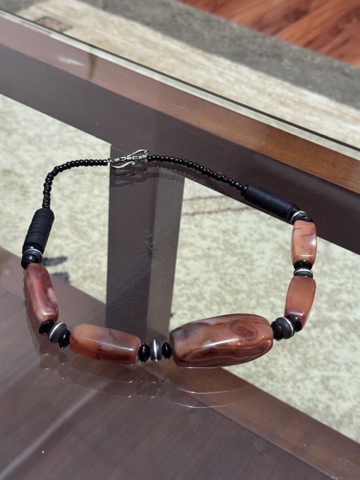 Бусы из сердолика