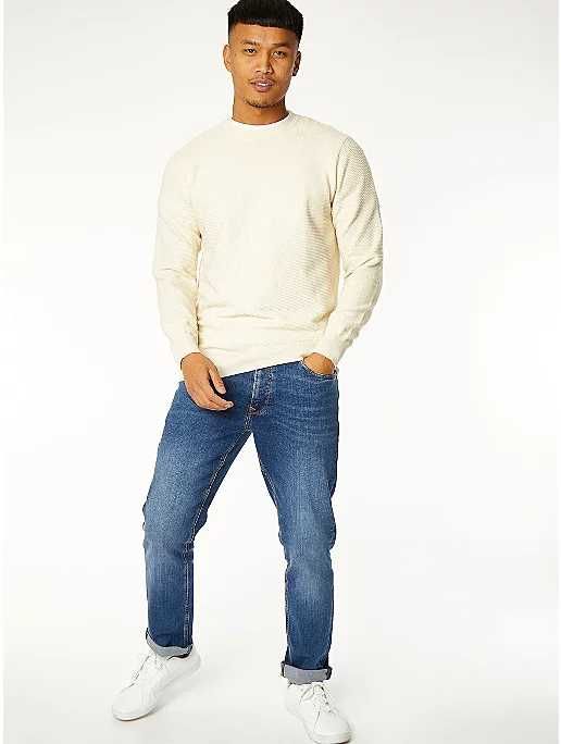 Pulovere S , M , L , XL, 2XL