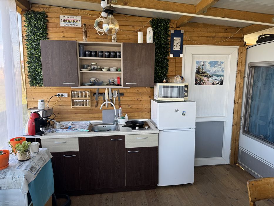 Каравана с навес