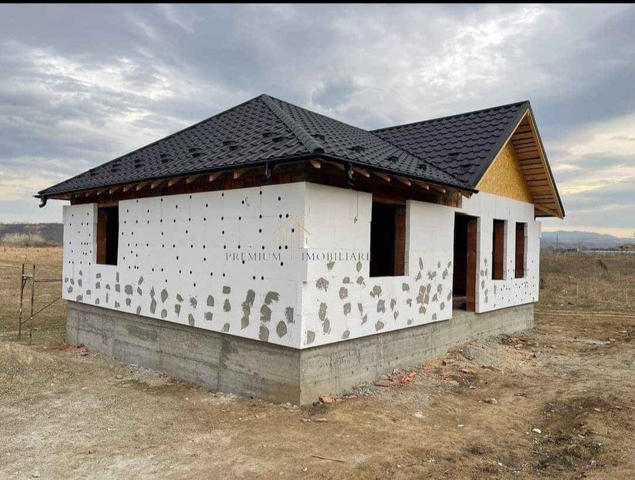 Casute pe structura metalica