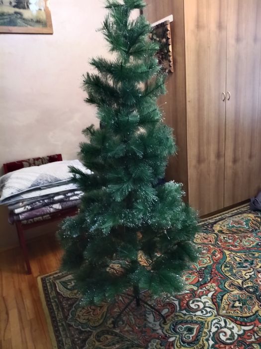 Продаю красивую ёлочку