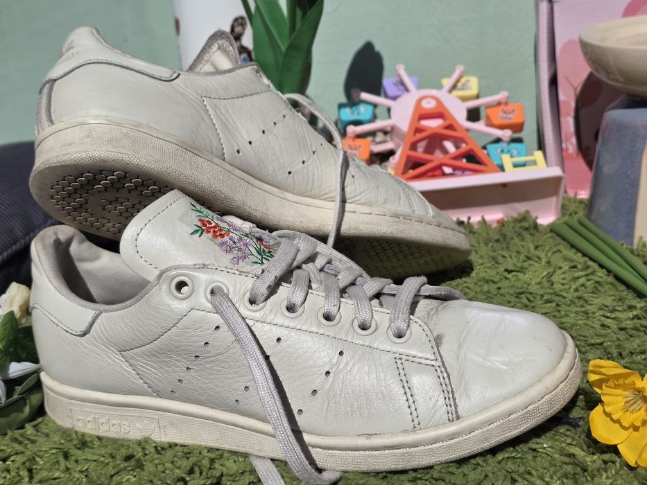 Adidas бели кецове от кожа N39