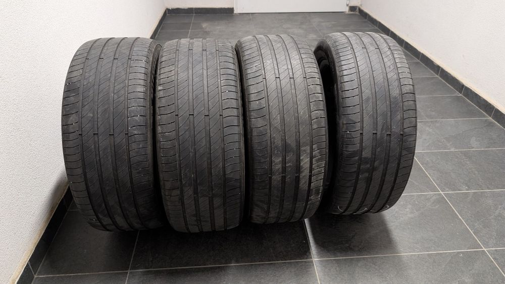 4 лети джанти 17 Зимни гуми SAVA 225/50/17  + подарък летни Michelin