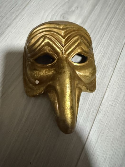 Месингова маска за стена