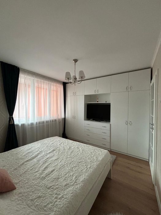 Apartament de inchiriat - zona Poli 2