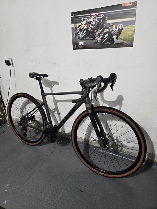 Cube nuroad race гравел велосипед