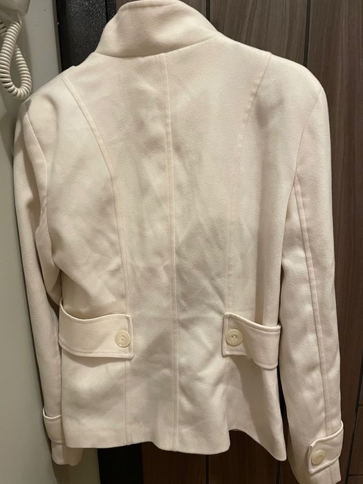 Палто кремав цвят S