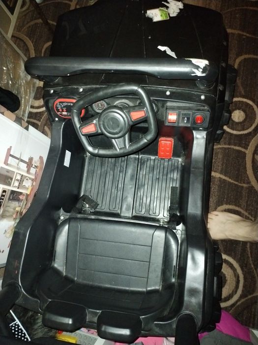 Продам детский электромобиль