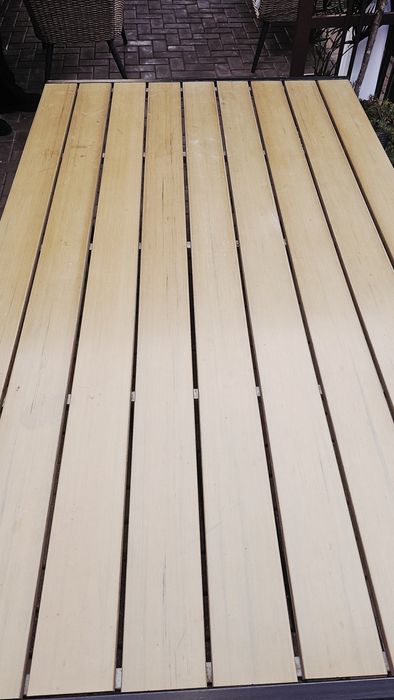 Masa metalica de grădină