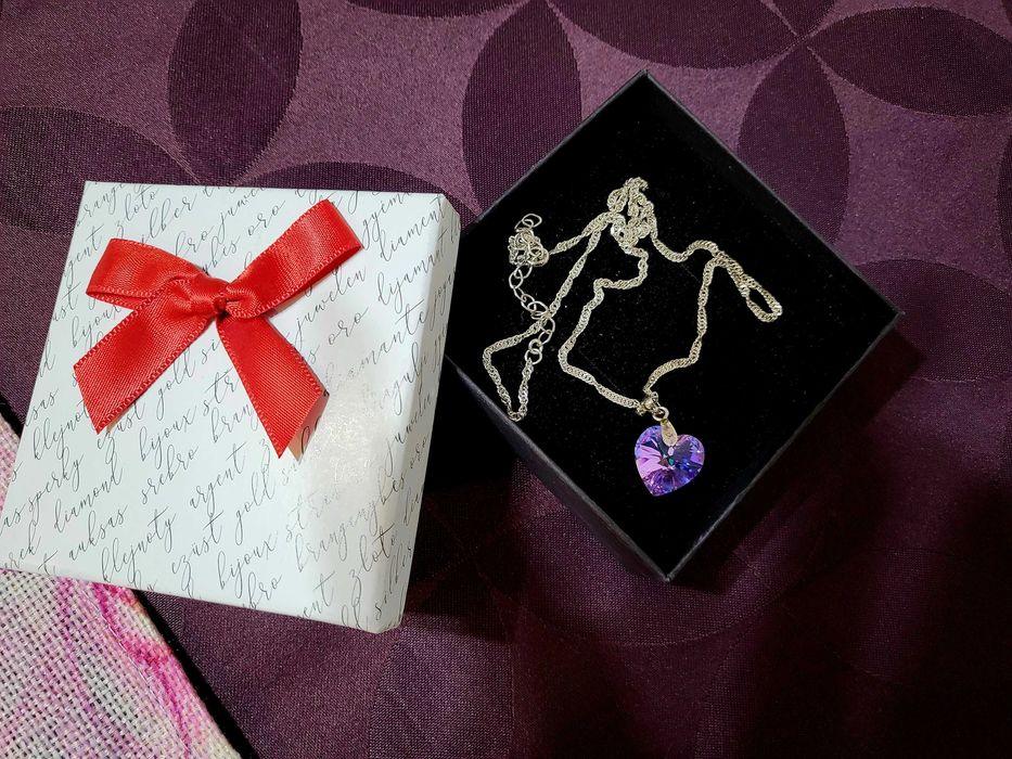 Дамско сребърно  колие.