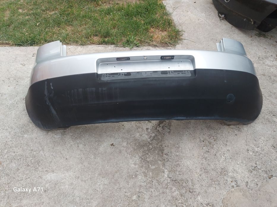 Задна броня Фолксваген Голф 5 / Volkswagen Golf V