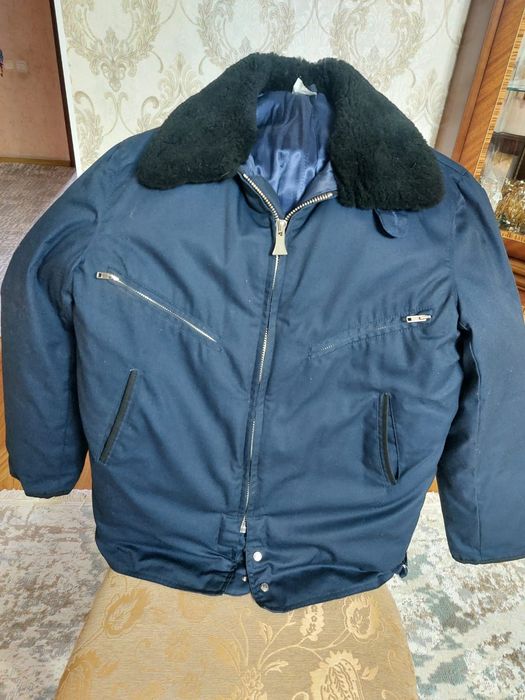 Продам зимнюю куртку