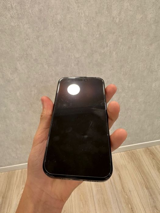 Продам айфон 15 про 256
