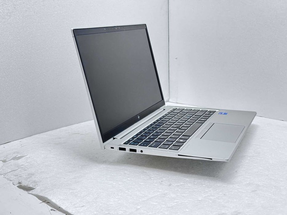 бизнес клас HP EliteBook 840 G8 14" i7-1165G7 16GB 510 клас А с Гаранция