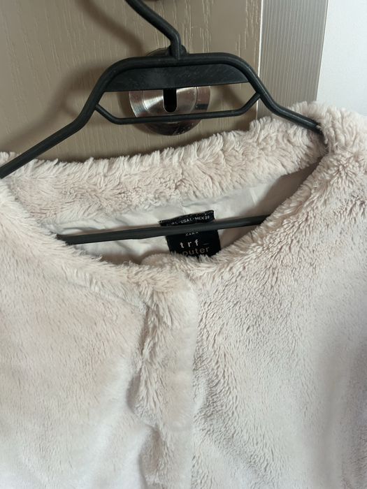 Дамско пухено яке на зара