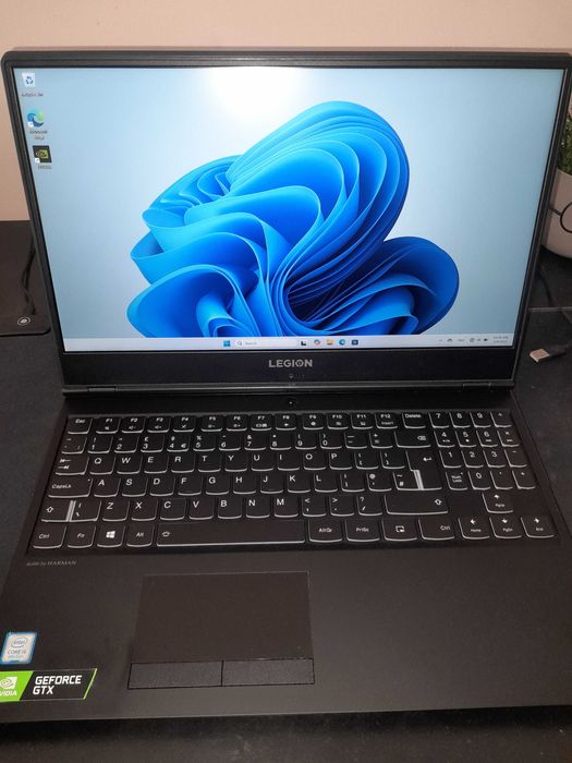 Lenovo Legion Y540 + геймерска мишка logitech g305