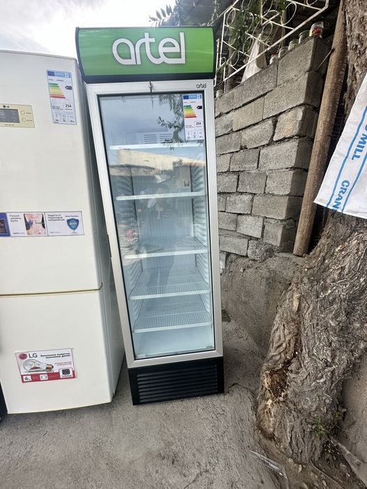 Artel vitrina haladelnik sotiladi zor holatda dakimentlari bn turibdi