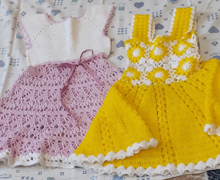 Продам вязаные вещи для девочки