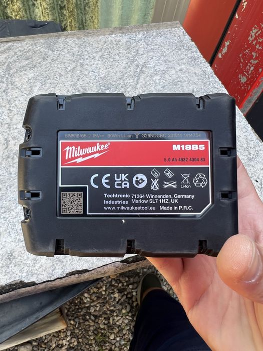 Vand baterie Milwaukee de 18 v -5 amperi