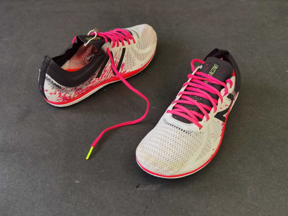 Adidasi  alergare cu tepi 38 39 NEW BALANCE Race munte crampoane  NOI