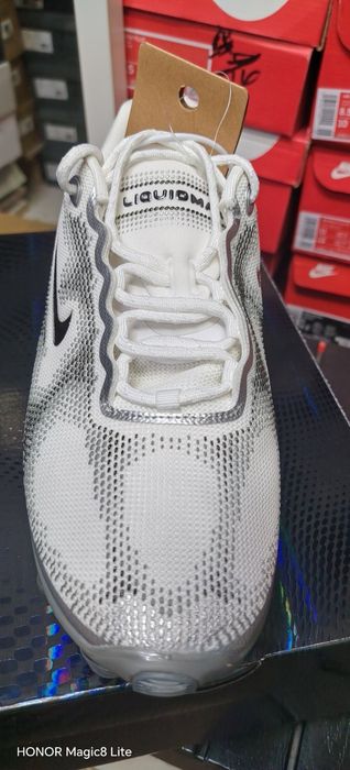 Nike air liquid max