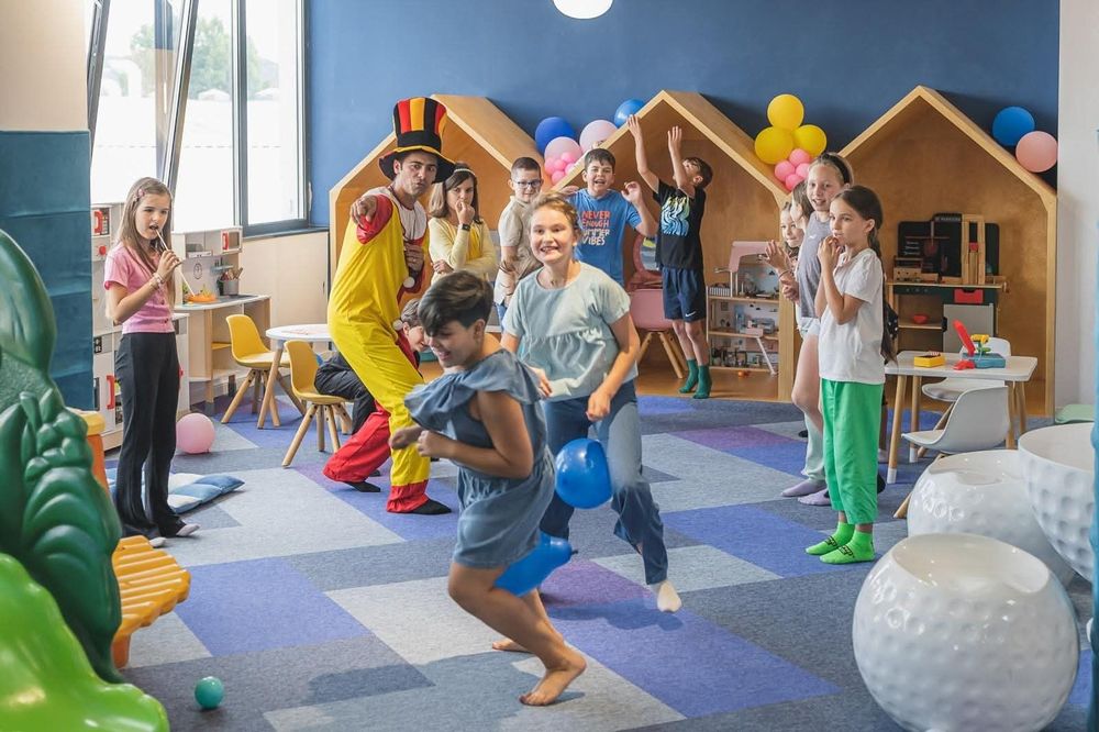 Petreceri spectacole copii