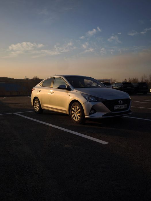 Продам машину хендай акцент