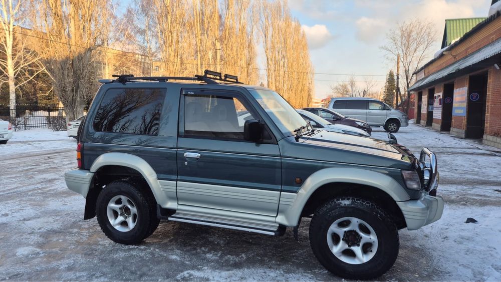 Mitsubishi pajero