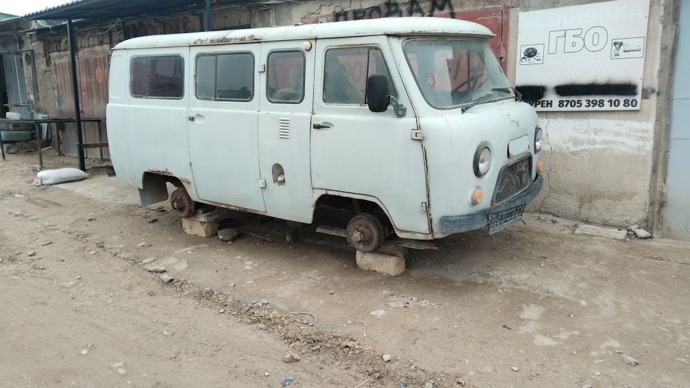 Продам УАЗ буханку