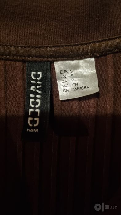 Свитер продается