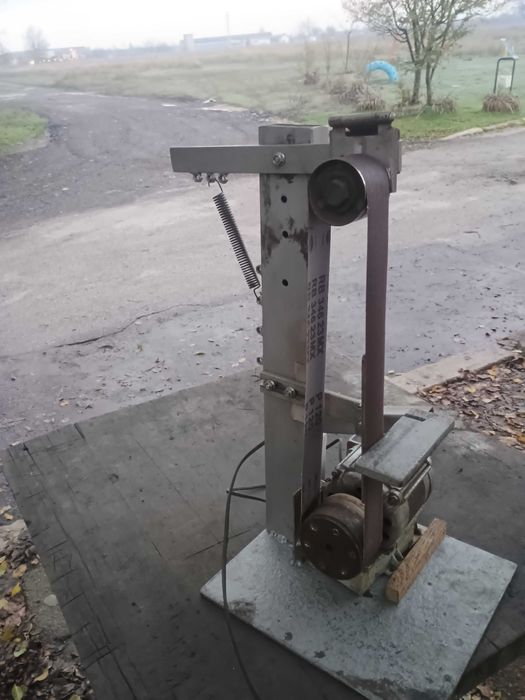 Лентов шлайф. Гриндер