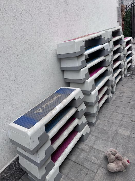 23 bucati Stepper reebok