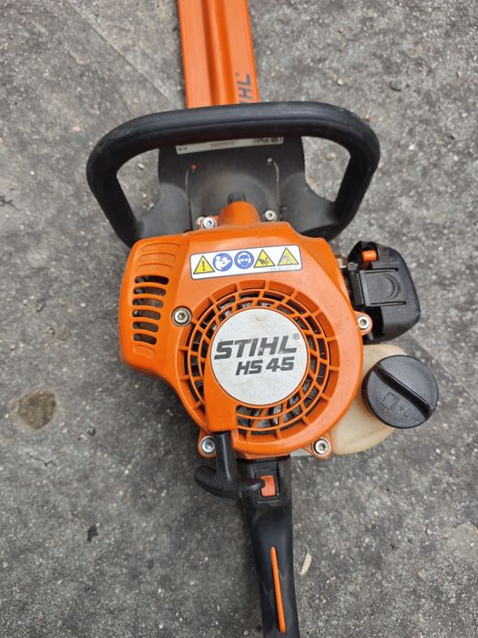 Бензинов Храсторез STIHL HS 45