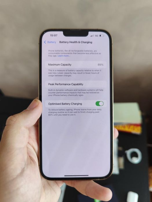iPhone 13 Pro Max Gold 256GB + Apple Watch Series 8 Midnight + Airpods