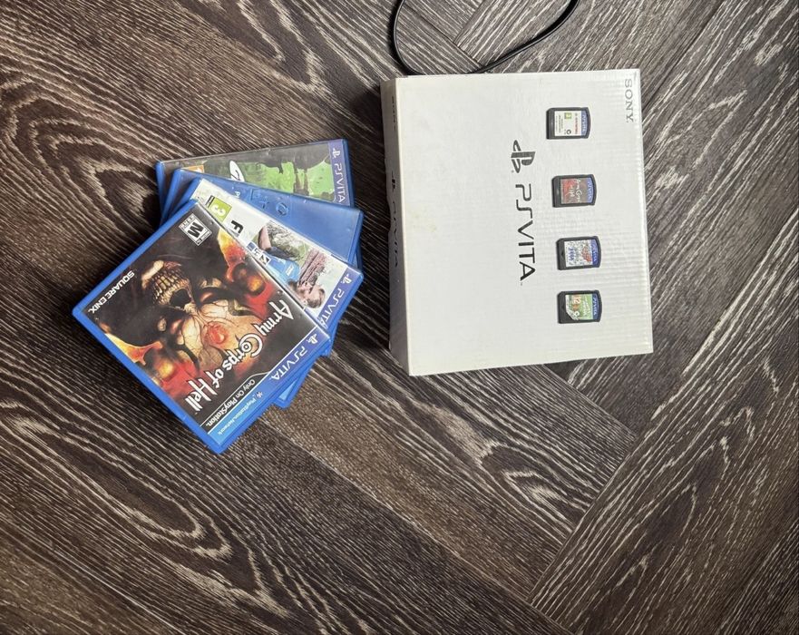 Продам игры на PS  VITA.