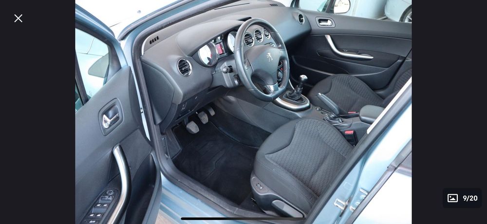 Vând mașină cu 7 locuri Peugeot 308SW