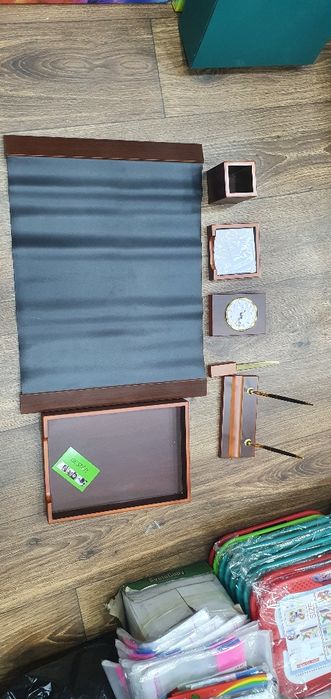 ustolniy nabor ofislar uchun