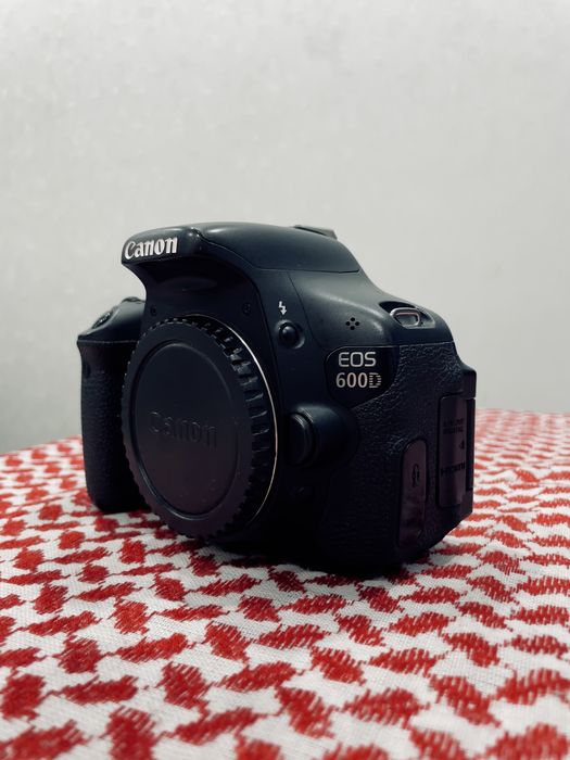 Canon 600d   фотоаппарат