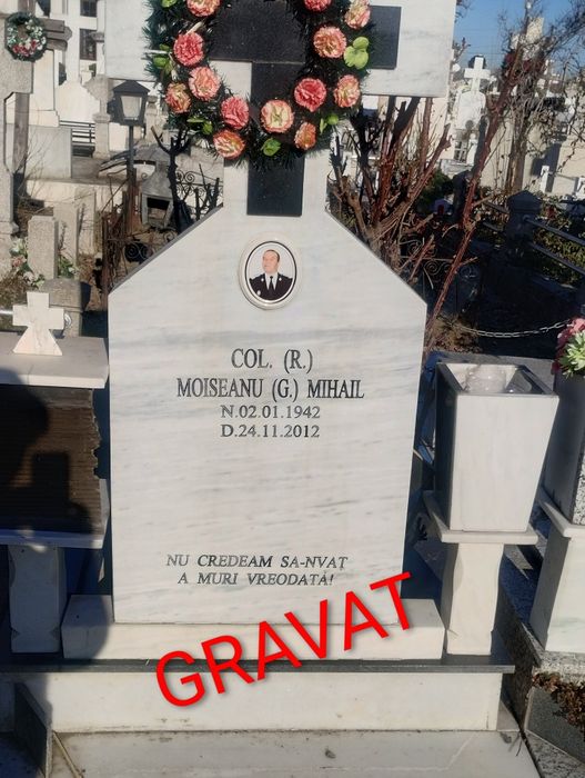 Scriu Litere pe Marmura și Granit