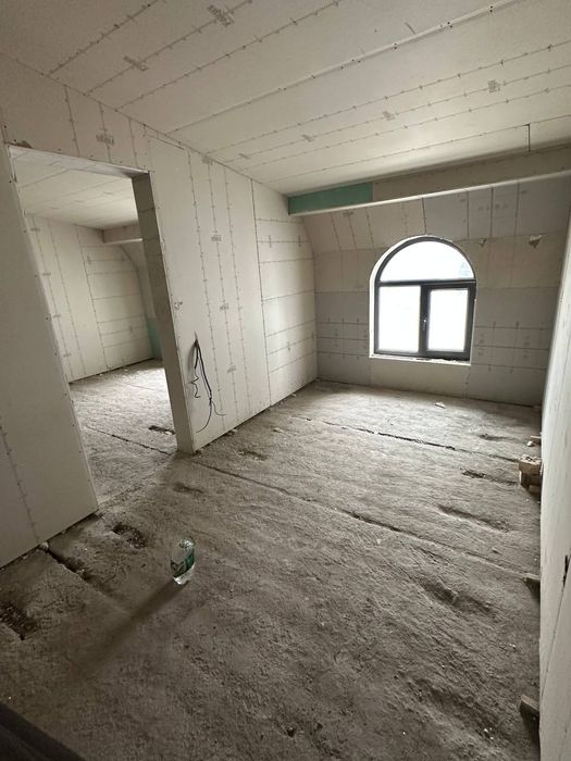 Srochna!!! Dupleks 5 xona Keles  betonka zamona roparasida yo'l yuzida