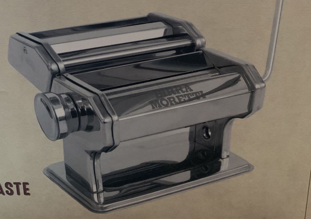 Masina de facut paste