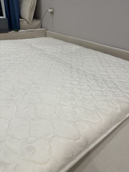 Топпер на резинке 180*200