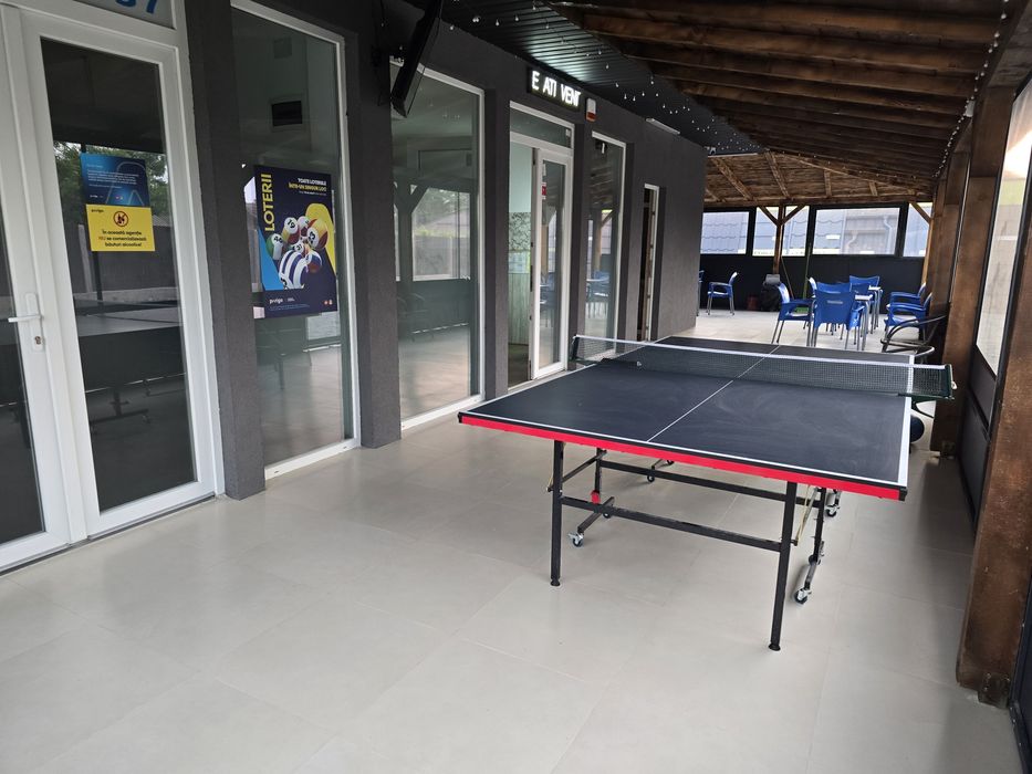 Casa + spațiu comercial