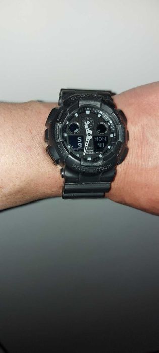 Оригинален Часовник Casio G-shock GA-100BBN
