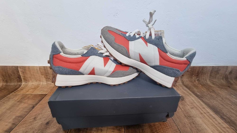 Маратонки Nike and Saucony