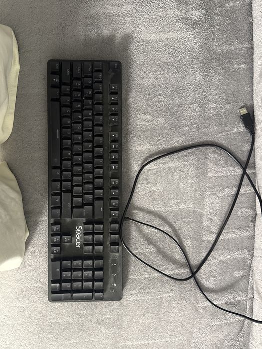 Tastatura Spacer