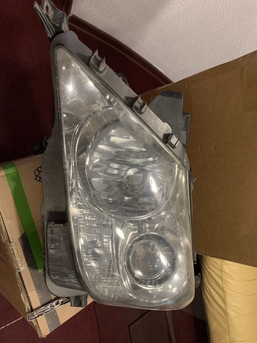 Фары от лексуса LX 570